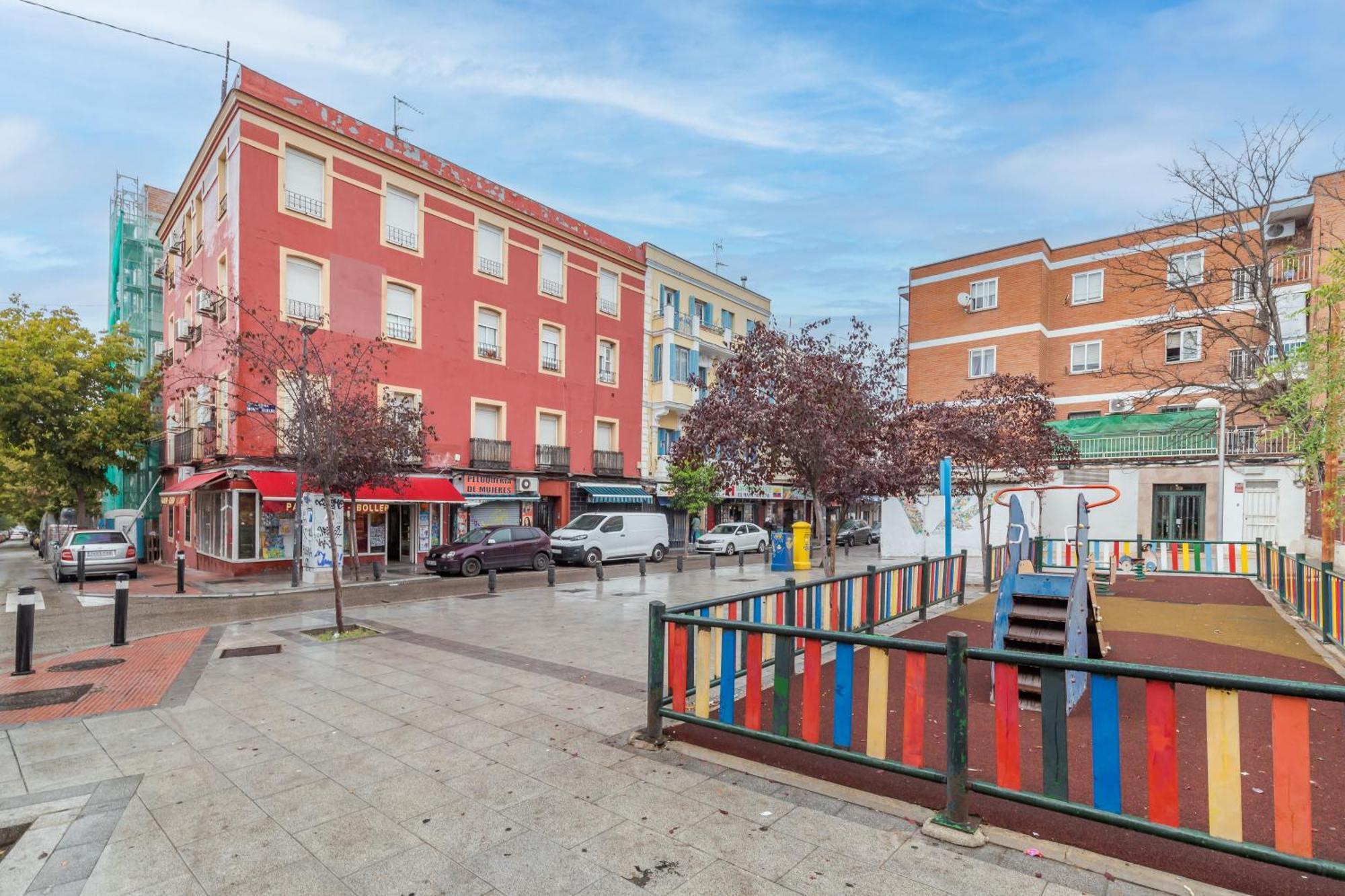 Apartamento Confortable Y Funcional En Vallecas Madrid Luaran gambar