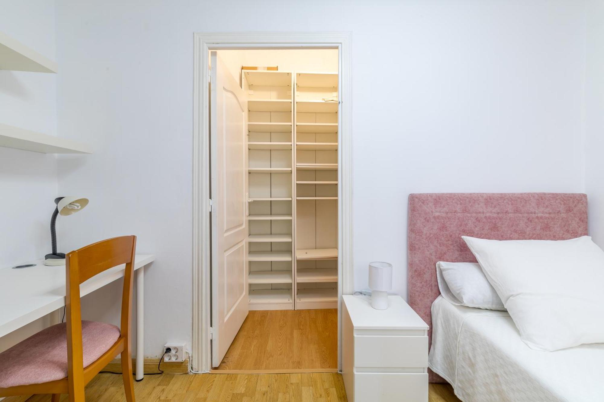 Apartamento Confortable Y Funcional En Vallecas Madrid Luaran gambar