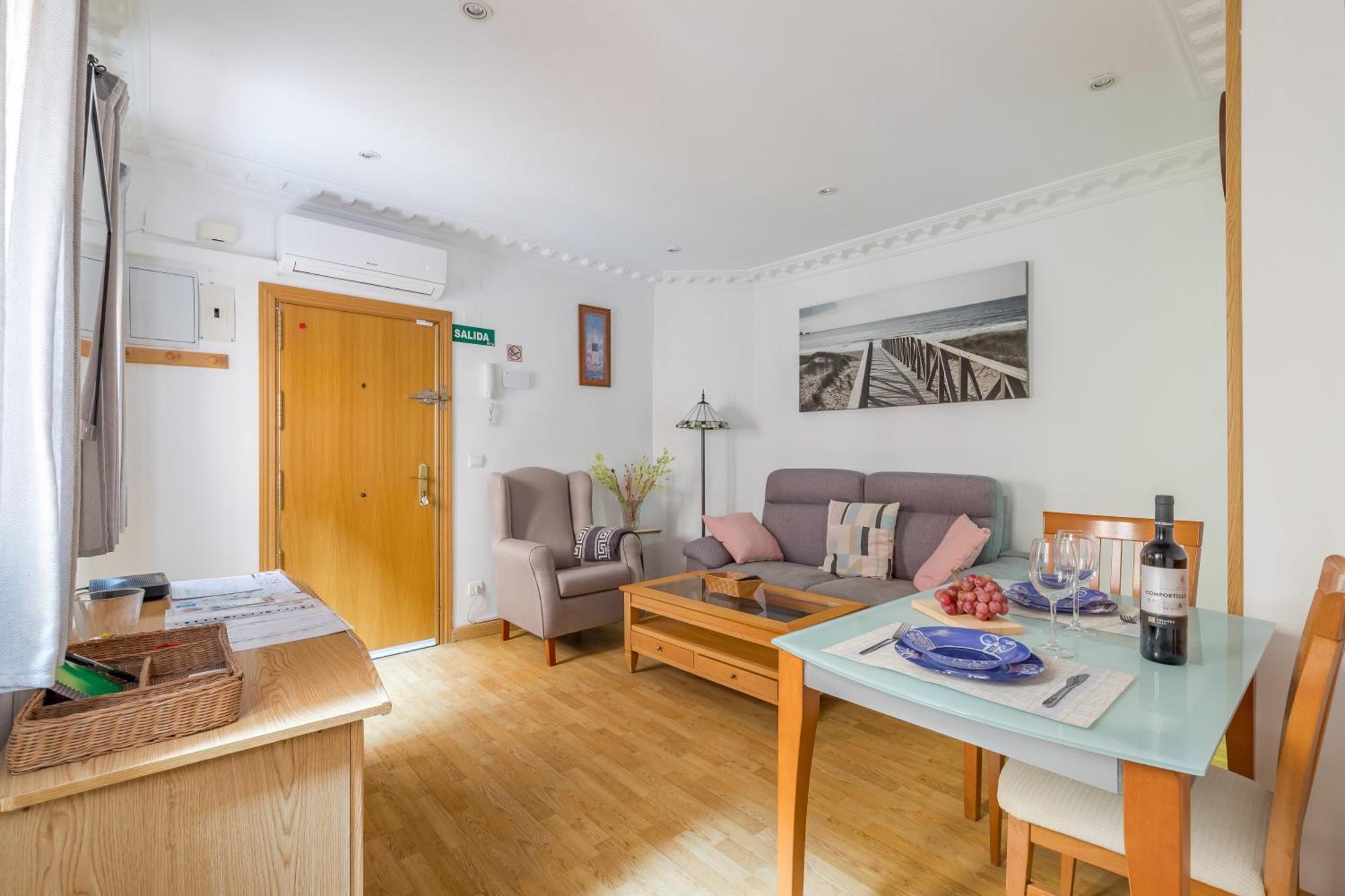 Apartamento Confortable Y Funcional En Vallecas Madrid Luaran gambar