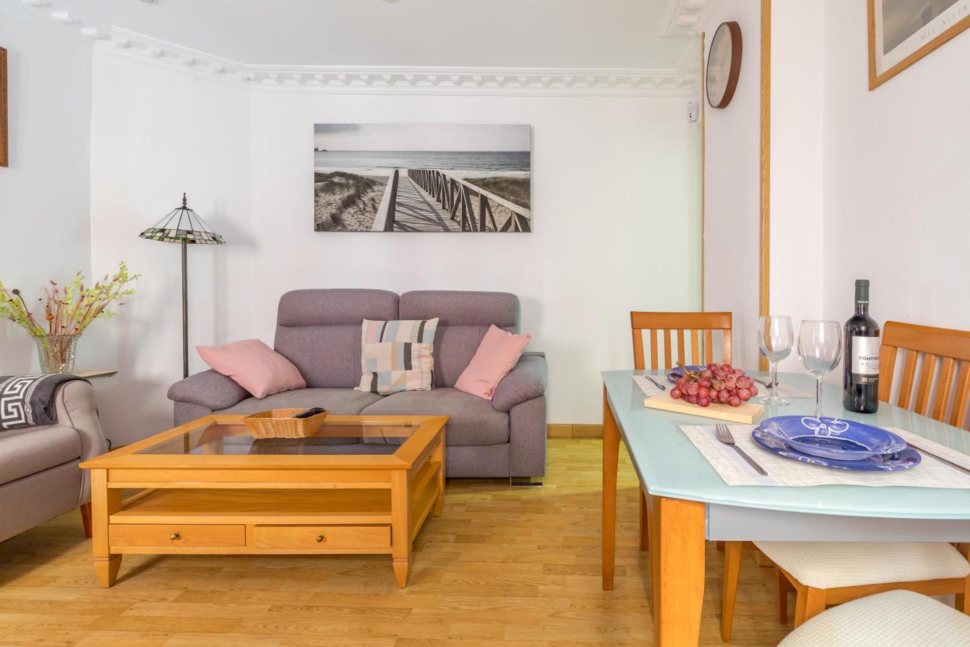 Apartamento Confortable Y Funcional En Vallecas Madrid Luaran gambar